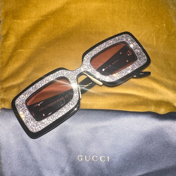 🔥100% Authentic Gucci Hollywood Forever Rectangular Sunglasses with Crystals🔥 - Picture 11 of 13